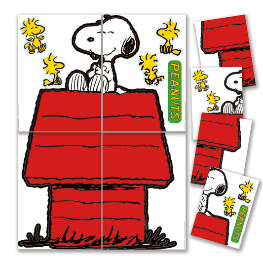 Snoppy Dog House Bulletin Board Set